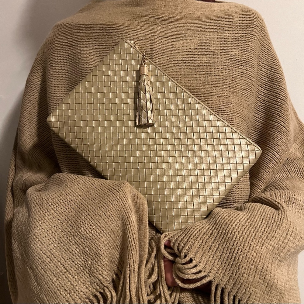 Mimi Curateur Woven Clutch